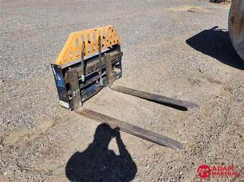 Wolverine Hydraulic Pallet Forks Adam Marshall Land And Auction Llc