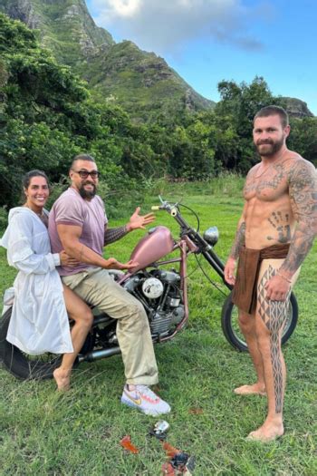 Jason Momoa Shares His Bare Butt Again While Wearing Traditional