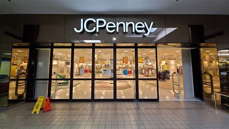 Mall Entrance To Jcpenney In Staunton Virginia Mall Entra Flickr