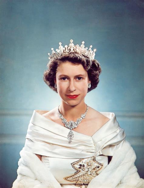 Елизавета ii — Королева Великобритании и Северной Ирландии