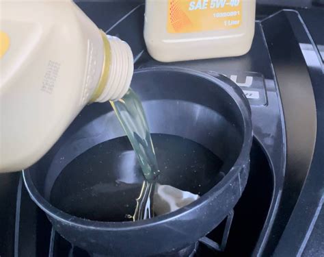 A Step By Step Guide To Changing Your Cars Oil