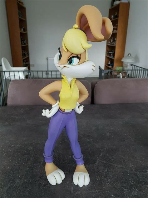 extremely rare looney tunes big lola bunny standing bugs bunny figurine statue looney toons