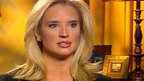 Former Fox News Anchor Laurie Dhue Admits She Was An