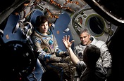 Making 'Gravity': How Filmmaker Alfonso Cuarón Created 'Weightlessness ...
