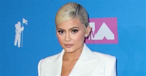 Kylie Jenner Posts Bikini Photo With Free The Nipple Caption