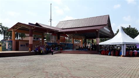 Dataran alor gajah) or keris square (malay: Mohd Faiz bin Abdul Manan: Dataran Keris Alor Gajah