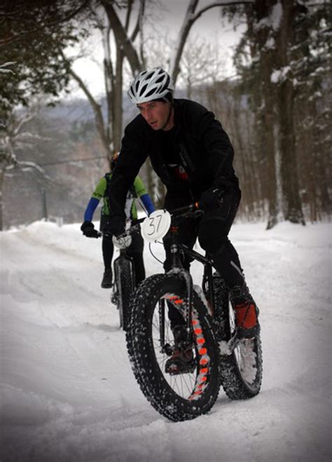 Fat Bikes Keep Upstate Ny Cyclists Riding On Ice And Snow Video