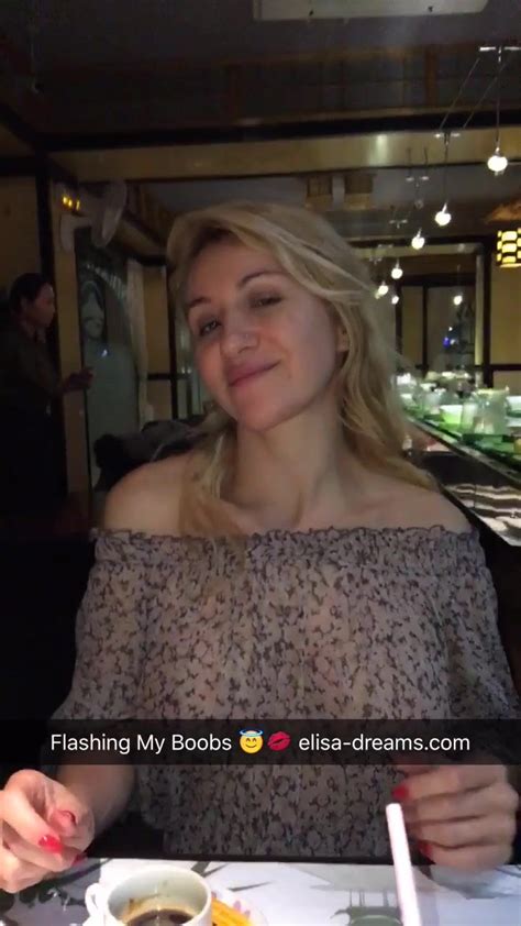 Flashing My Boobs To The Restaurant 2
