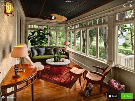 Like The Transom Over The Clear Glass Sunroom Designs Sunroom Decorating Traditional Porch