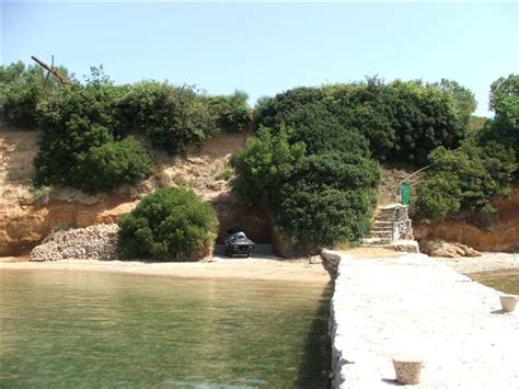 Hrvatska) liegt zu weiten teilen an der adria, dem adrianischen meer. Haus am Meer - See , Teich. Angelteich, Fischgewässer ...