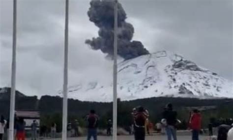 Video Volcán Popocatépetl Lanza Fumarola Y Se Congela En El Aire El