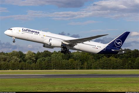D ABPA Lufthansa Boeing 787 9 Dreamliner Photo by Mathias Düber ID