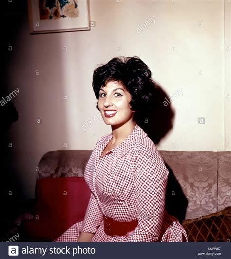 Alma Cogan 1932 1966 English Pop Singer About 1956 Stock