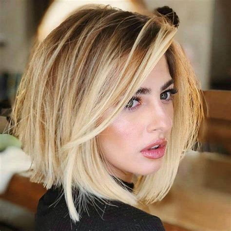 The way the short haircut works in relation to round faces is the drawing away of attention from the two female celebrities really stand out when it comes to short haircuts for round faces, and they. Haircuts 2021 - 14+ | Trendiem | Hairstyles | Haircuts
