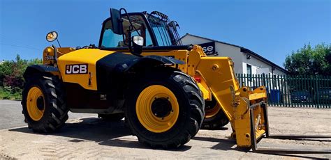 What Is A Telehandler And How To Choose The Right One For Your Job