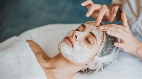 Our Guide To Getting Facials If You Have Sensitive Skin