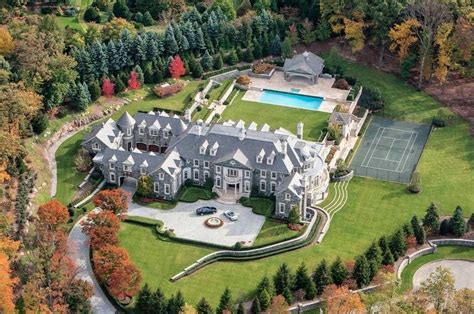 Top 10 Most Expensive And Luxurious Houses In The World