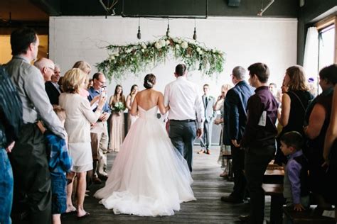 Couples looking for rustic charm and barn venues will have plenty of options in this southern metropolis, but you'll also find classic dallas wedding venues, such as historic mansions, houses of worship, hotels. Small Wedding Venues in Portland, Oregon :: Small Weddings