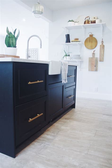 7018 nw 50th st if you are in the market for quality modern vanities at affordable prices, look no further than this store. Pin by Open House Modern Beach Design on Beach house kitchens | Kitchen remodel design, Cabinet ...