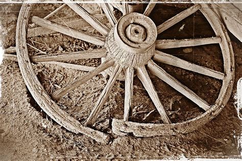 Broken Wagon Wheel Fine Art Photograph By Kayecee Spain