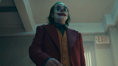 The First Trailer For Dc S Joker Is Here And It Tells A Tragic Story