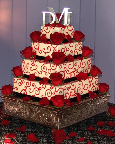 Red And White Wedding Cakes