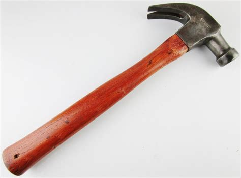 Vintage Plumb 20 Oz Claw Hammer With Wood Handle Carpenters Hand Tool