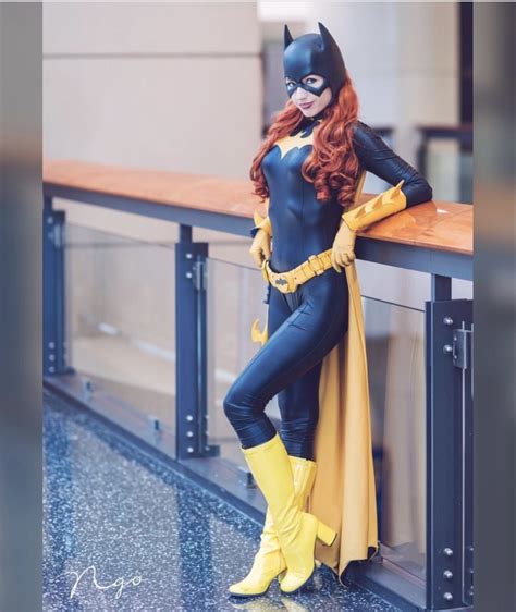 Pin By Expired Eric On Cosplay Hotties In Batgirl Cosplay