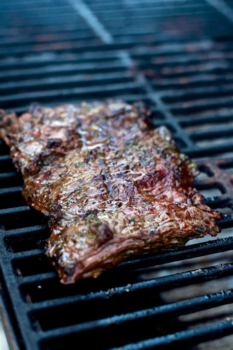 They're marinated in a homemade carne asada spice blend, then grilled until crispy on the outside and tender on the inside. Grilled Skirt Steak with Roasted Cherries and Figs ...