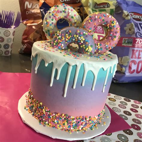 Donut Cake Ideas For Birthday Bok Dyer