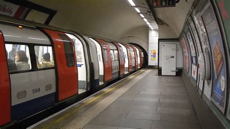 London Underground Northern Line 1995 Stock Trains At Oval 5 November