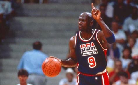 Subastarán Una Camiseta Usada Por Michael Jordan En Barcelona 92