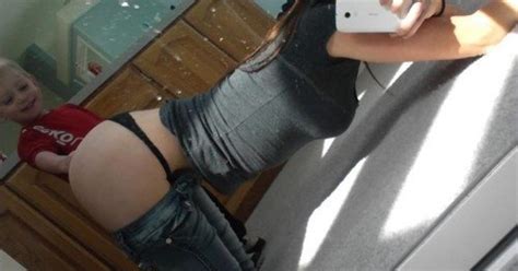 Top 10 Worst Mom Selfie Fails Right In Time For Mothers
