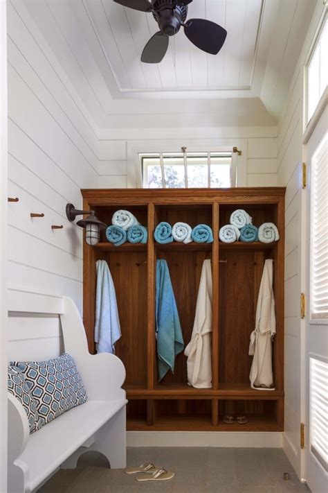 Modern small bathroom designing idea. pool house changing room - Google Search | Pool house ...