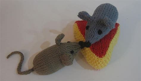 Easy Knit Mouse Knitting Pattern By Knitvana Knitting Patterns