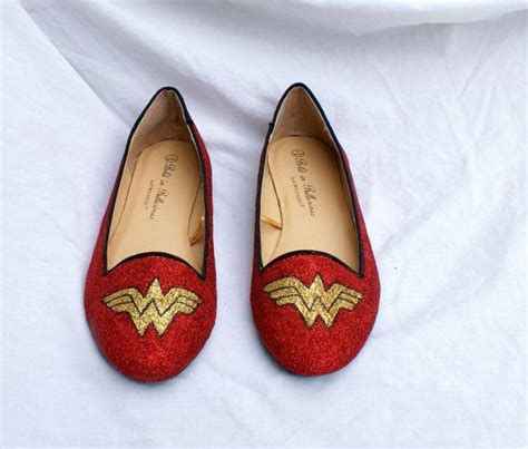 Pin By Erinne Matte Daniels On Wonder Woman Glitter Shoes Geek Shoes