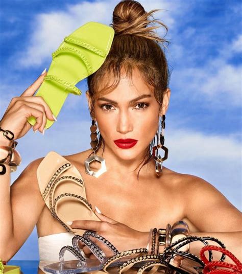 jennifer lopez s sexy feet in dsw shoes 4 photos videos the fappening