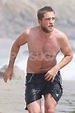 Robert Pattinson went shirtless with a beard. | Shirtless Robert ...