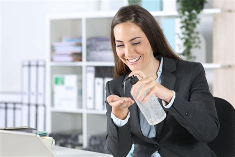 4 reasons your office should have hand sanitizer