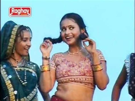 Sola Varasnu Jobaniyo Maru Gujarati Sexy Hot Romantic Dance Video New