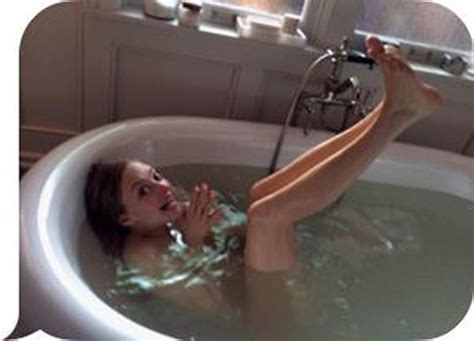 Amanda Seyfried Nude Leaked Photos Scandal Planet