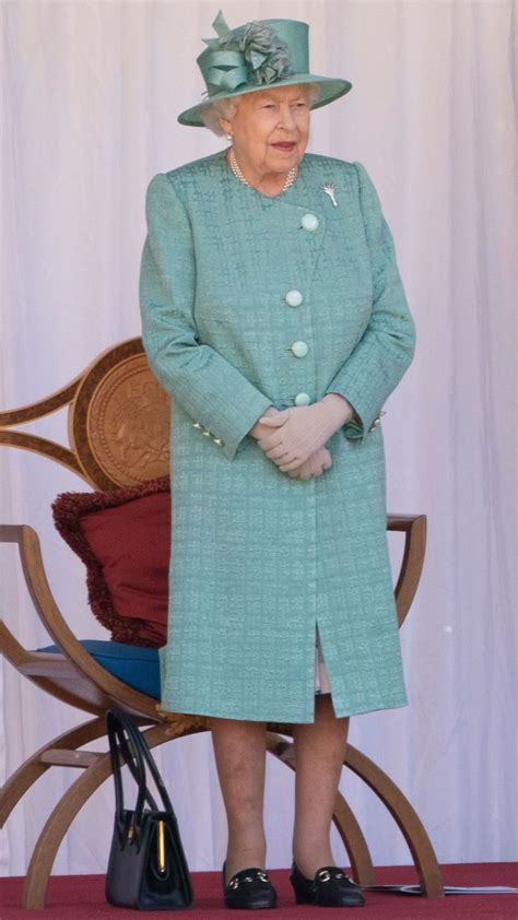 For her actual birthday, the queen typically celebrates in private, according to the royal family's website. Queen Elizabeth II Official Birthday Ceremony 2020 Best ...