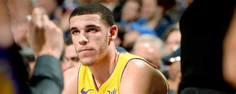 Lonzo Ball Injury Lakers Guard Suffered Torn Meniscus Amid Trade
