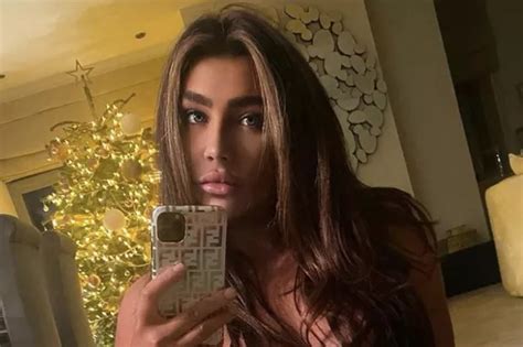 Inside Towie Star Lauren Goodger S Pregnancy Journey From Bump Photos To Gender Reveal I Know