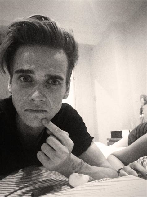 Joe Sugg On Twitter Uh Oh 4zls4p2uzi