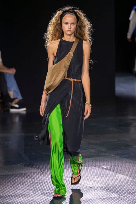 8 Top Trends From The New York Spring 2020 Runways Fashion Fashion