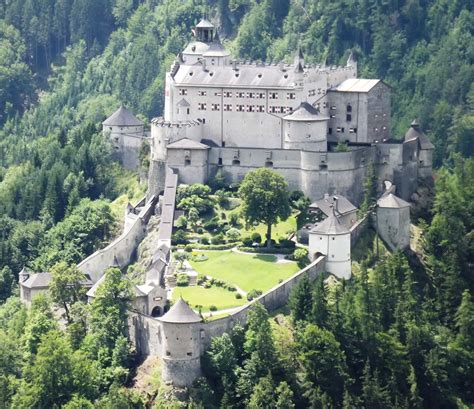 Werfen Salzburgerland Castle Burg Château Hohenwerfen