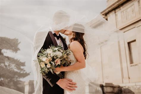 A Step By Step Guide To Picking Your Wedding Theme Hot Themes To