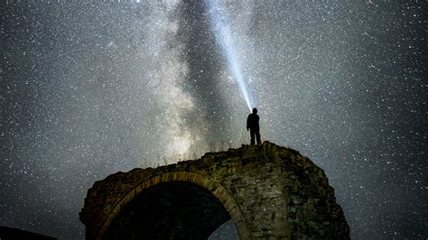 Download Wallpaper 2048x1152 Starry Sky Milky Way Man Silhouette