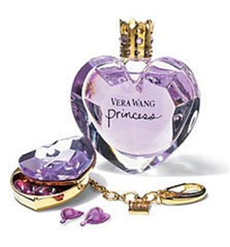 Vera wang is an american fashion designer of chinese descent who is most famous for her bridal gowns. Amazon.com : Vera Wang Princess Gift Set 3 Pcs Includes 1 ...